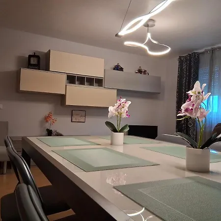 Duplex Con Garaje En Pielagos C27a01 By R2r Consulting Oruna